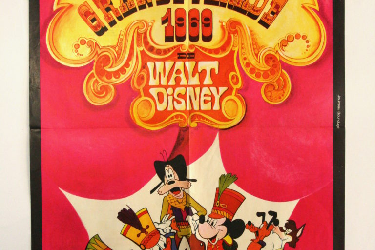 Grande Parade Walt Disney Mickey mouse Donal duck 1967 Grande Parade Walt Disney Mickey mouse Donal duck 1967